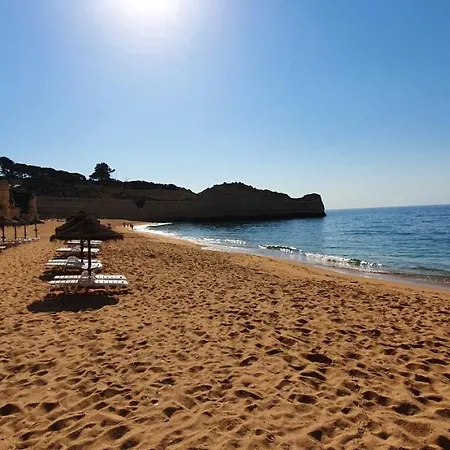 Casa Angela, 180m From The Apartment Porches (Algarve)