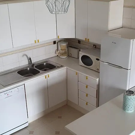 Casa Angela, 180m From The Appartamento *