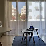 Διαμέρισμα Casa Angela, 180m From The *
