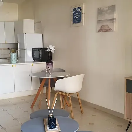 Casa Angela, 180m From The Appartement